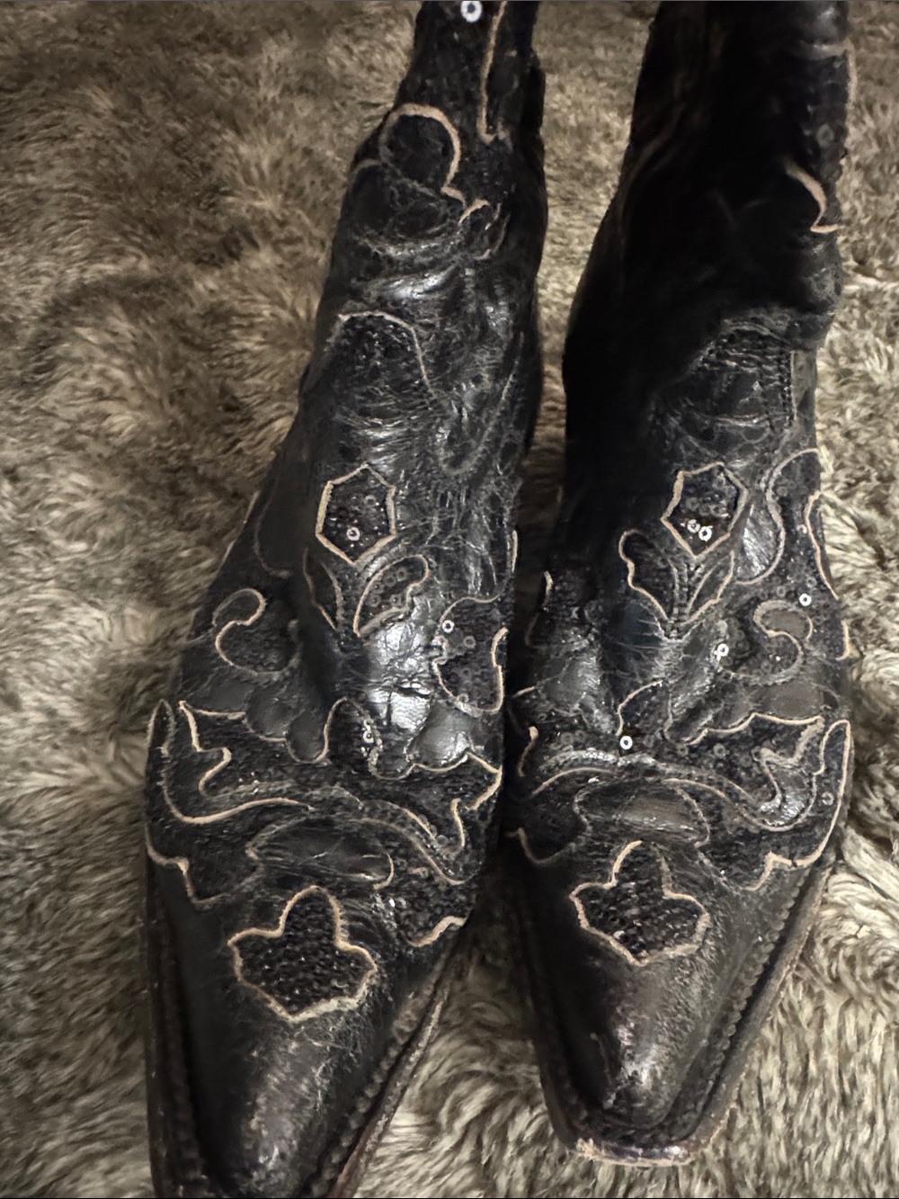 Corral Black Embroidered Heeled Cowboy Boots